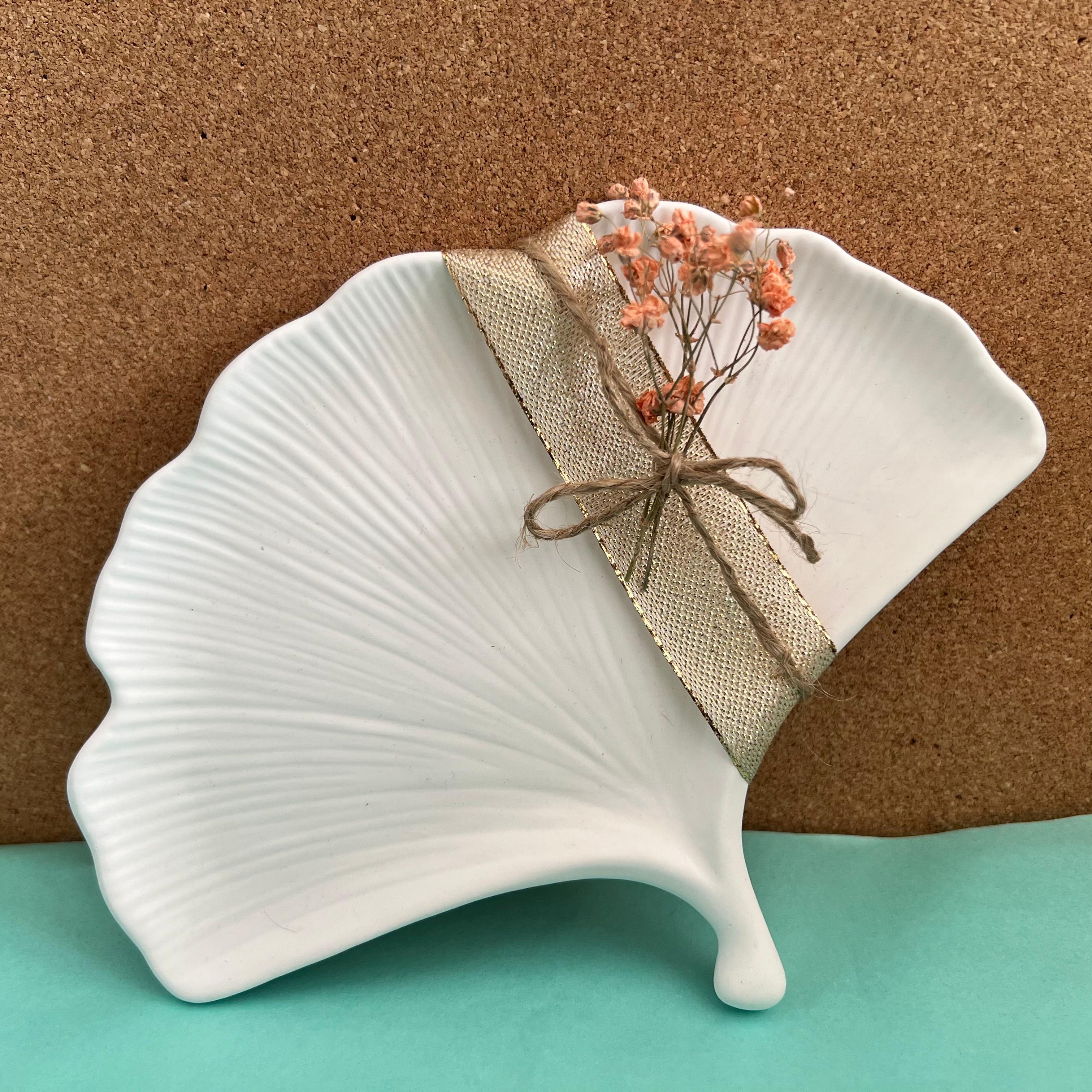 ein Blatt als Tablar